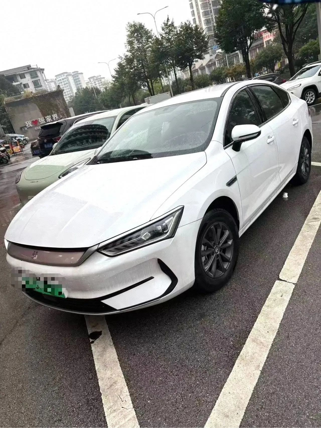 Open image lightbox: BYD 2024 Qin PLUS EV 510KM Glory Edition Leading Automatic Gear