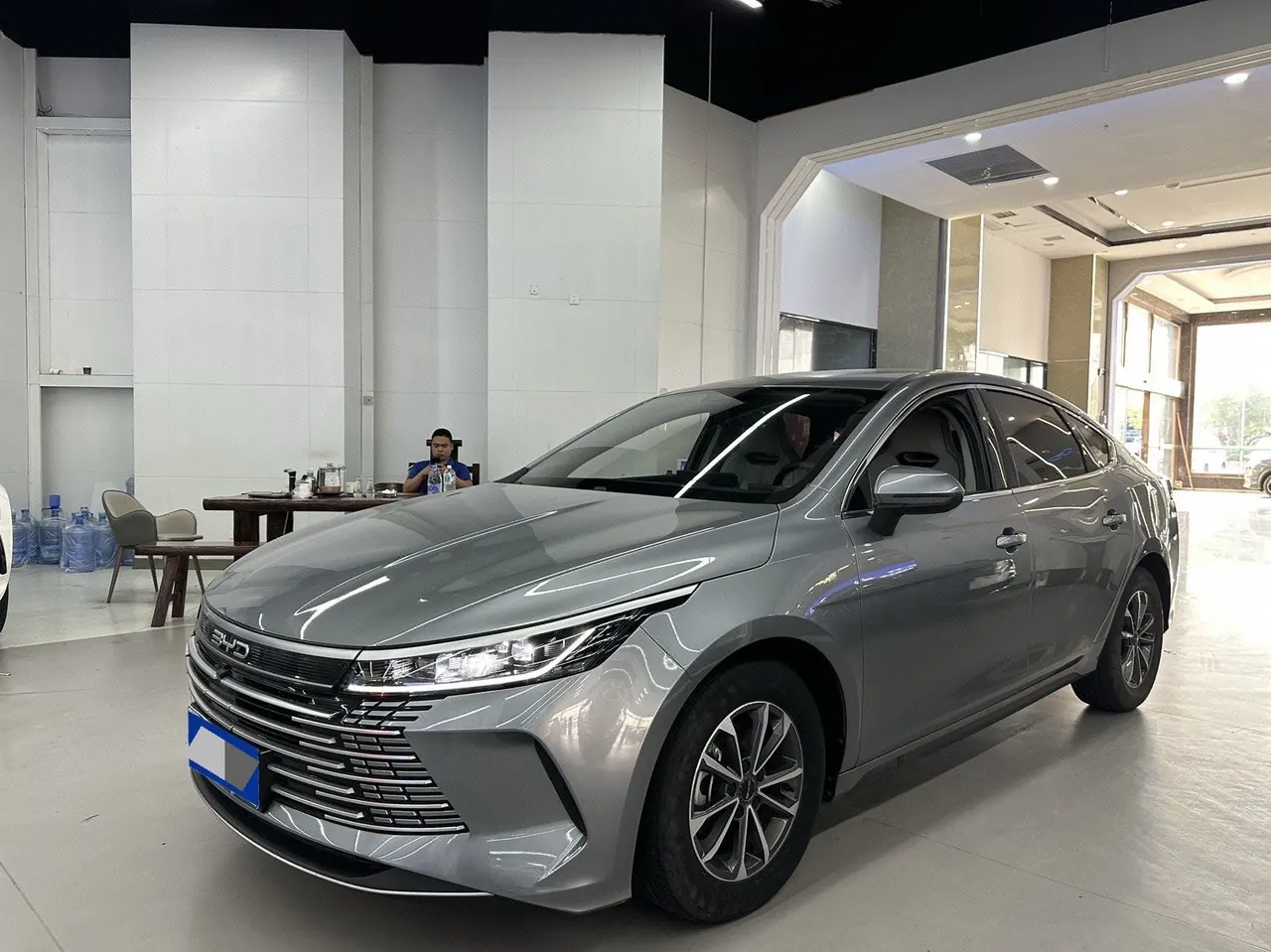 BYD 2024 destroyer 05 DM-i 1.5 stepless glory version 55KM luxury automatic gear - View 1