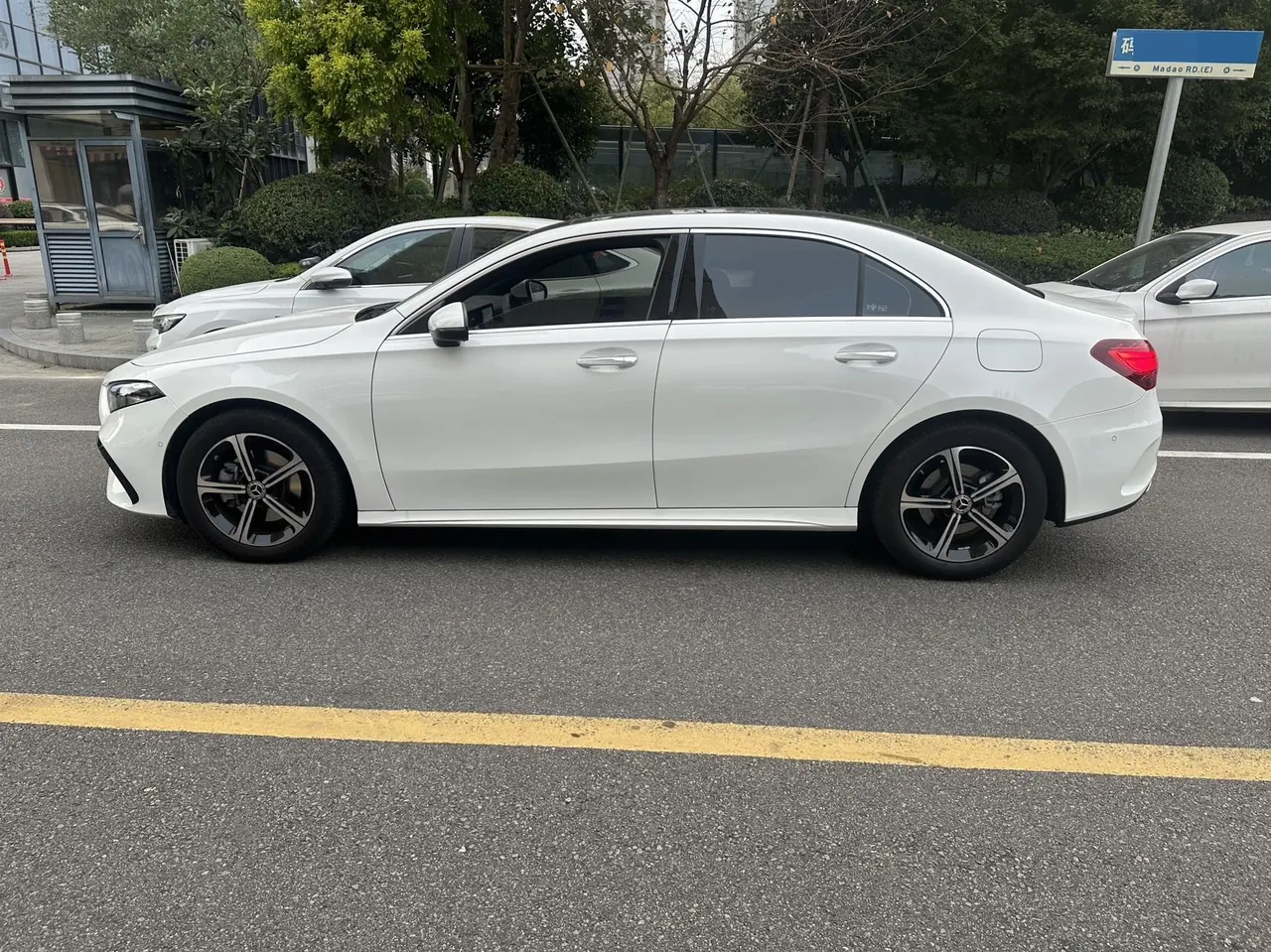 Mercedes Benz Class A 2025 A 200 L 1.3T Fashion (Modified) Automatic Gear 3