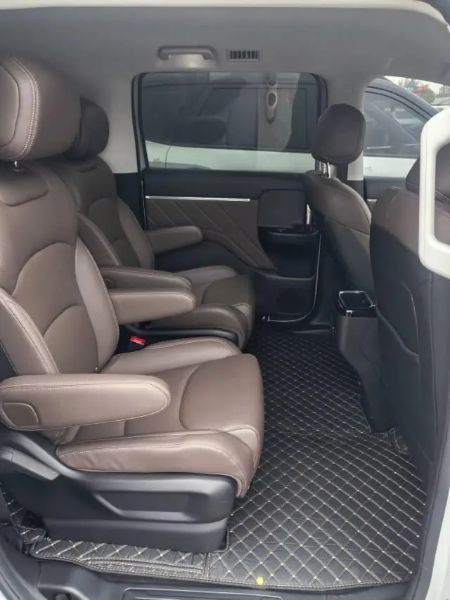 WuLing 2025 Starlight 730 500km Luxury Automatic Gear 3