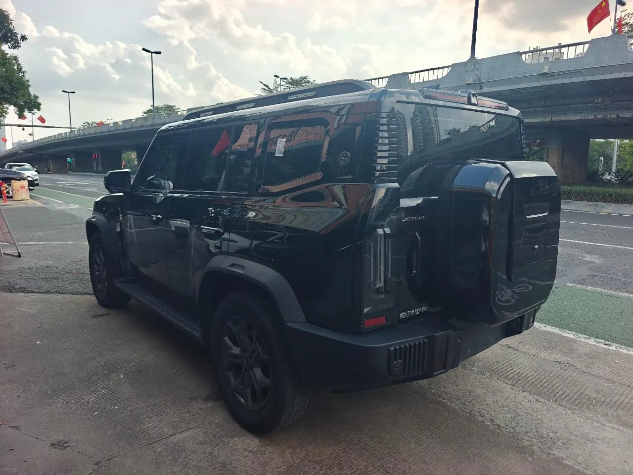 Jetour 2023 Traveler 2.0T Four-Wheel-Drive Cross-Country PRO Automatic 9