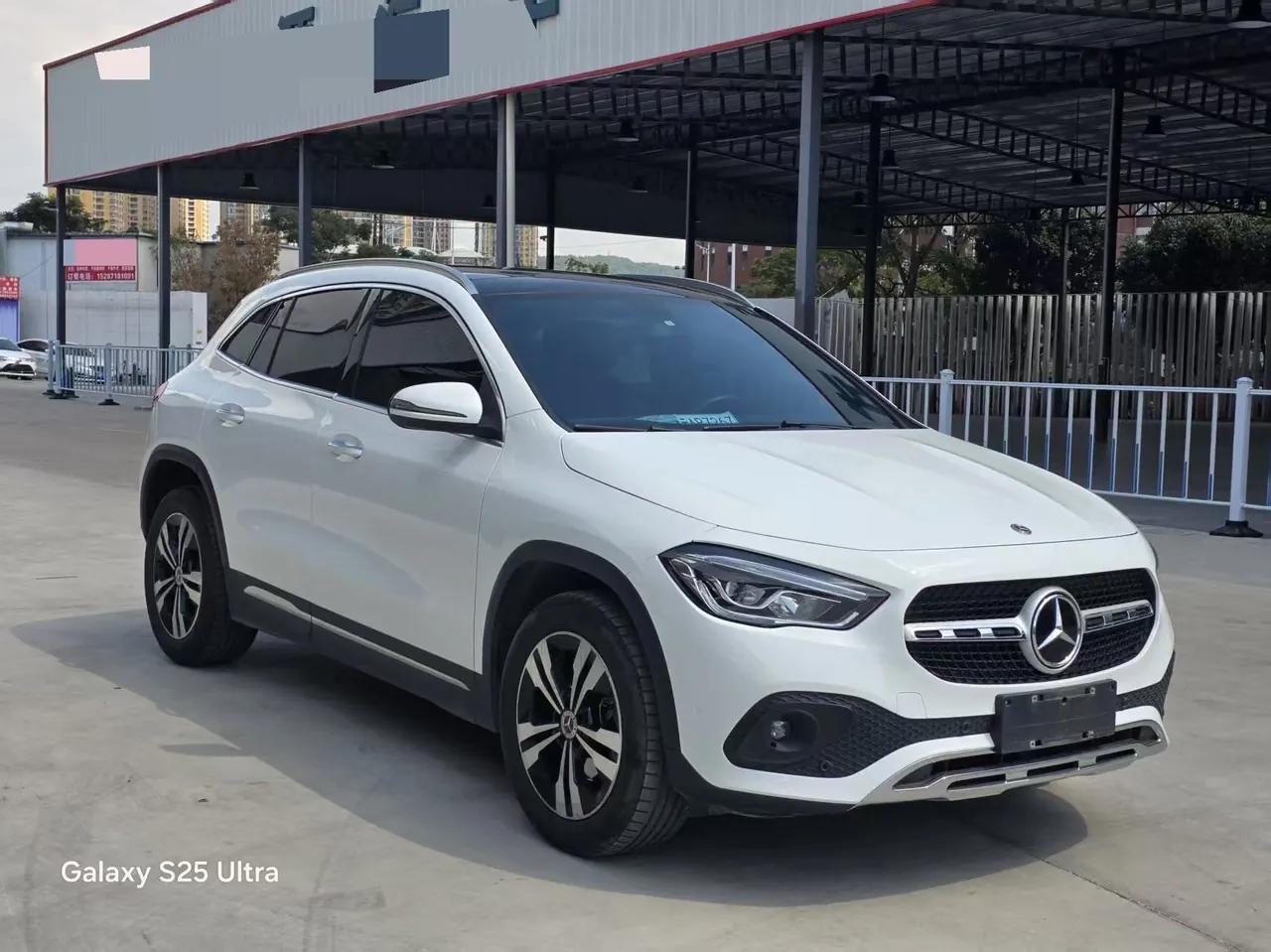 Mercedes Benz 2020 GLA 200 1.3T automatic gear 3