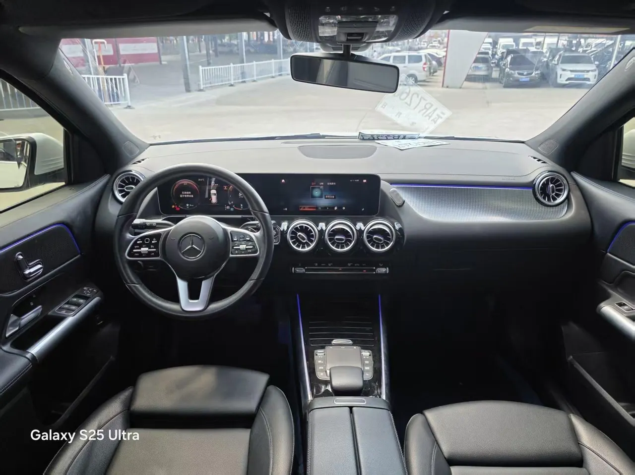 Mercedes Benz 2020 GLA 200 1.3T automatic gear 5