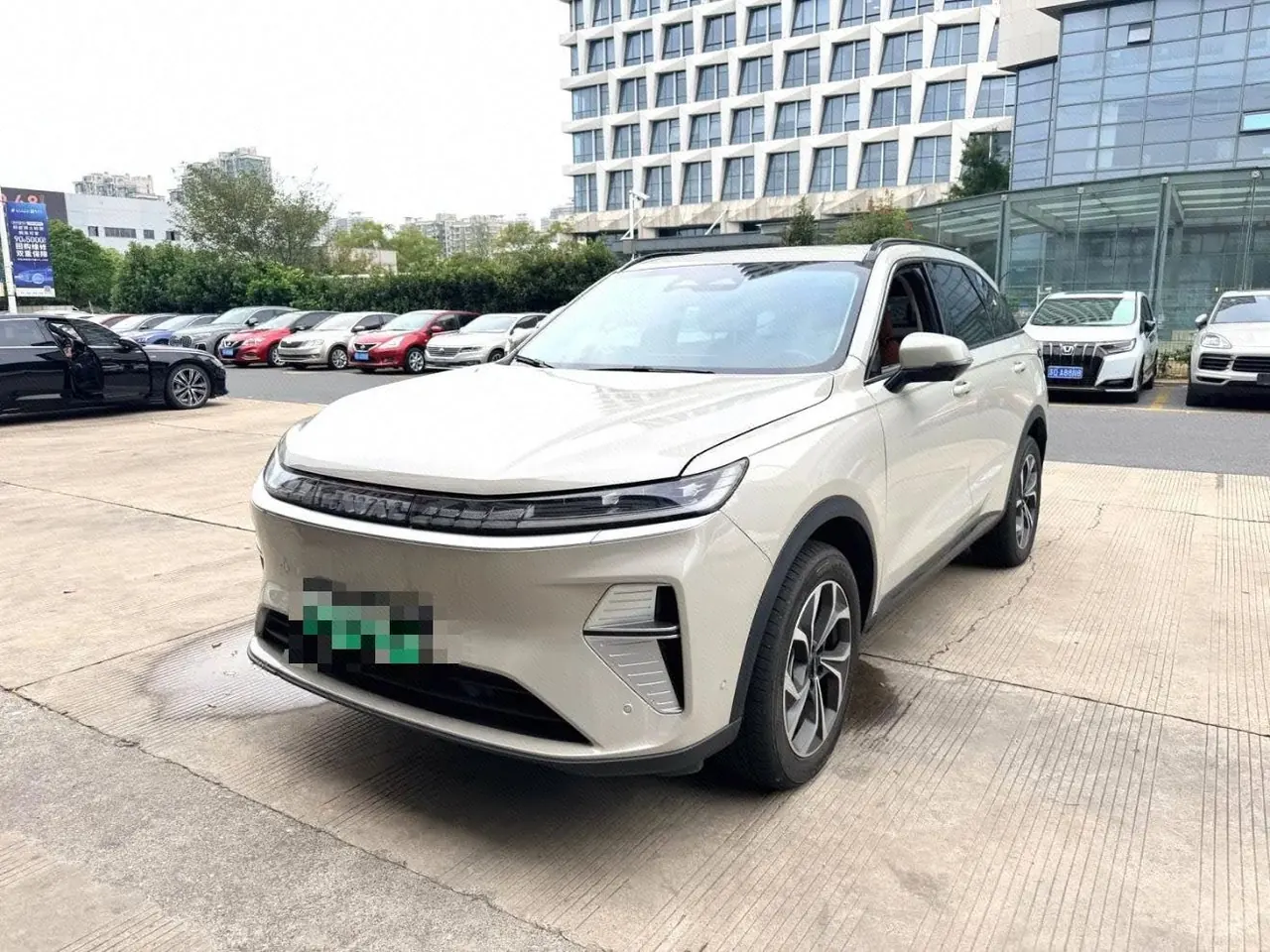 Haval 2025 Xiaolong MAX 1.5 Hi 4 165 Ultra Smart Driving Edition Automatic Gear - View 1