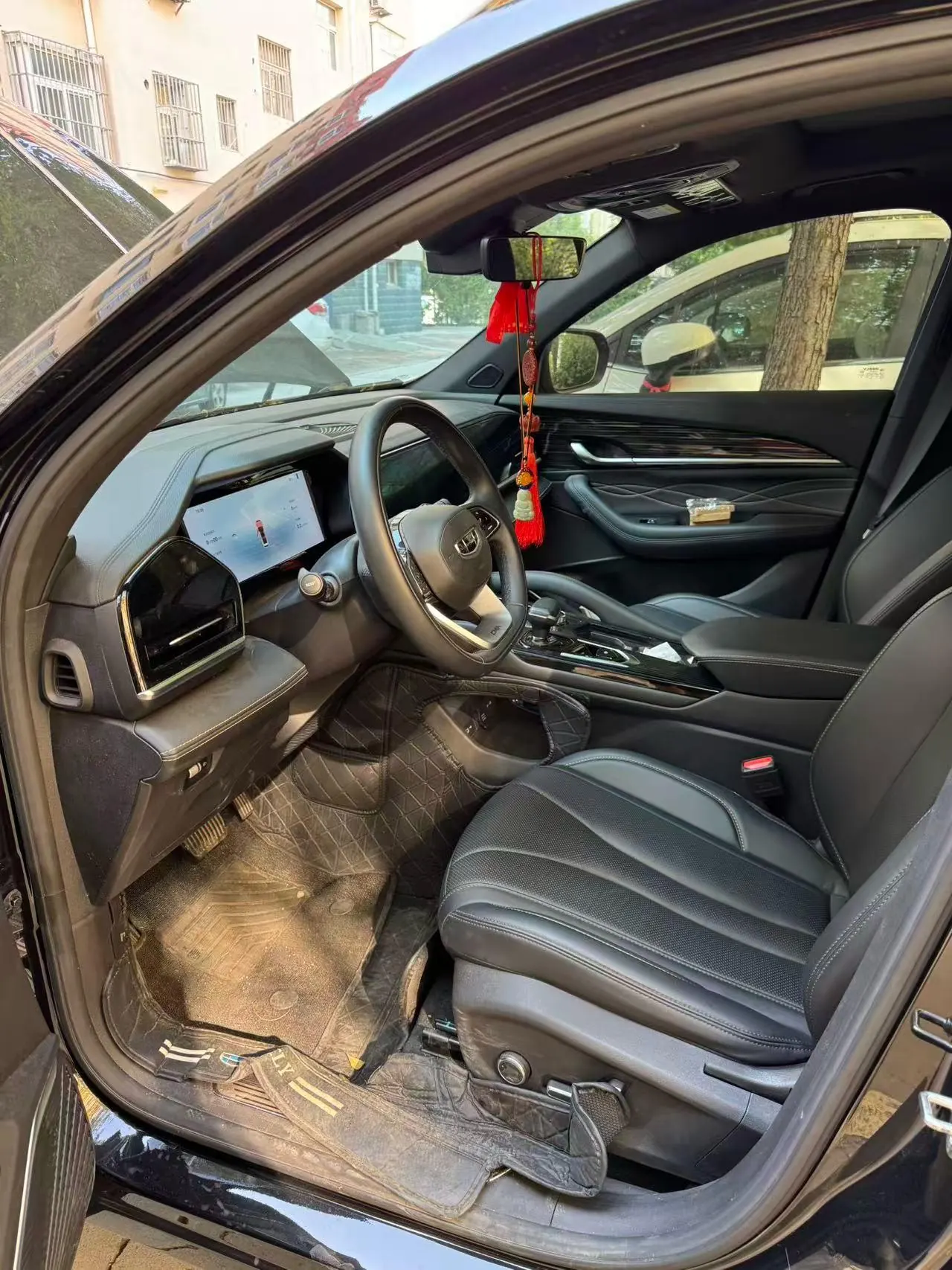 Geely 2024 XingyueL (Monjaro) 2.0TD EVO Two-Drive Long Wind Edition Automatic Gear 3