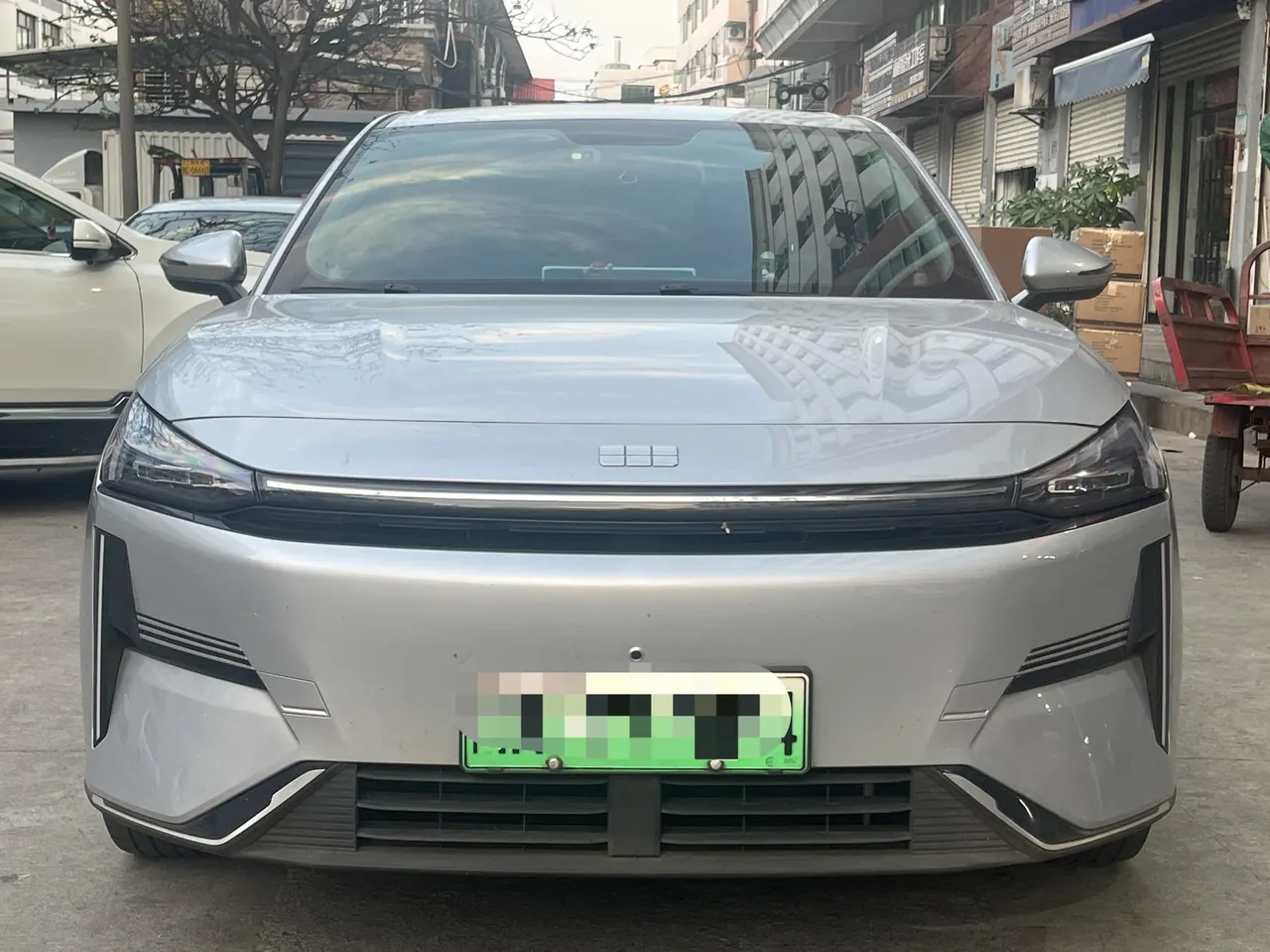 Geely Galaxy 2025 L6 EM-i 1.5 60km sailing version of automatic gear 2