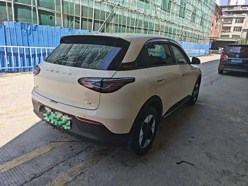 Geely 2025 Star Wish UP 410km Discovery Edition Automatic Gear 3