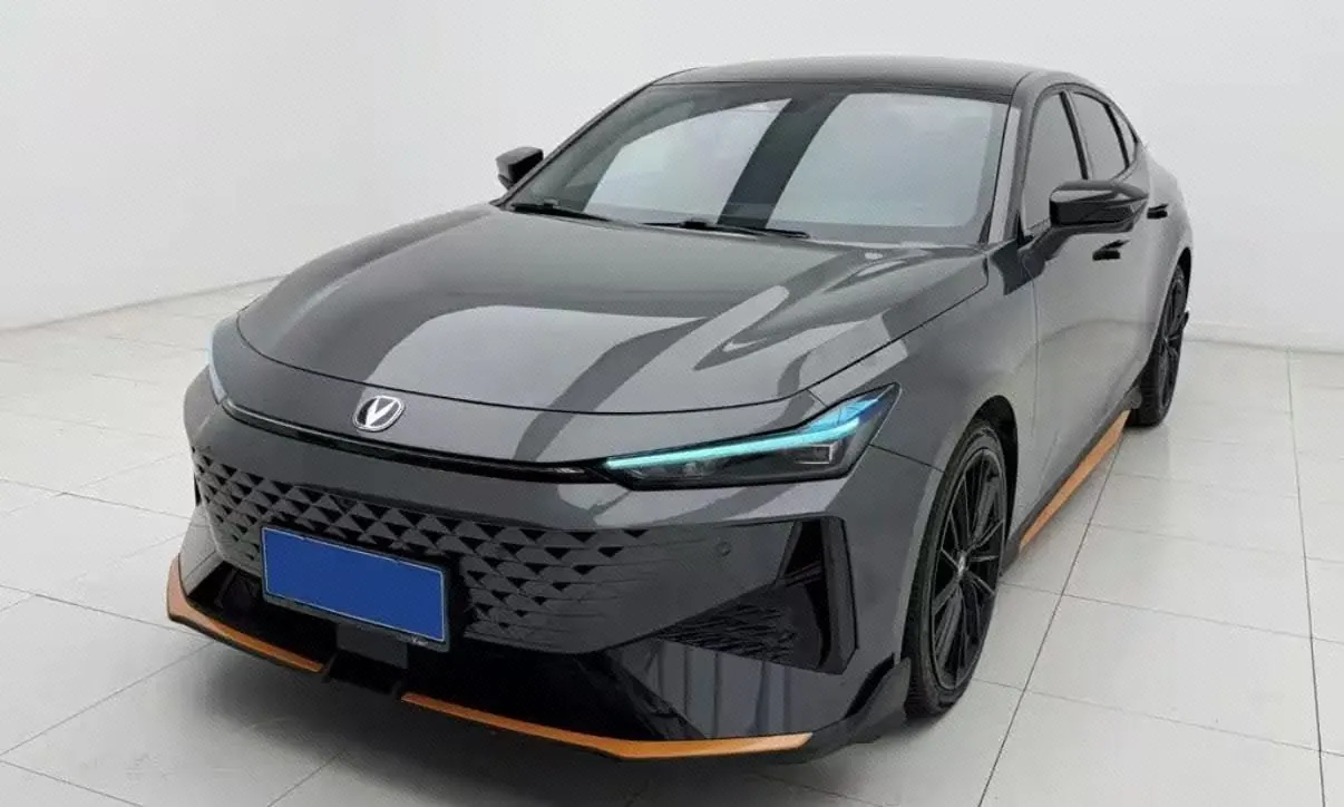 Open image lightbox: ChangAn 2024 UNI-V 1.5T Distinguished Sports Automatic