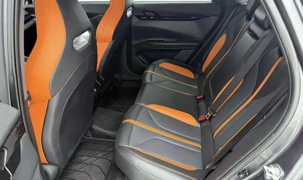 ChangAn 2024 UNI-V 1.5T Distinguished Sports Automatic 3