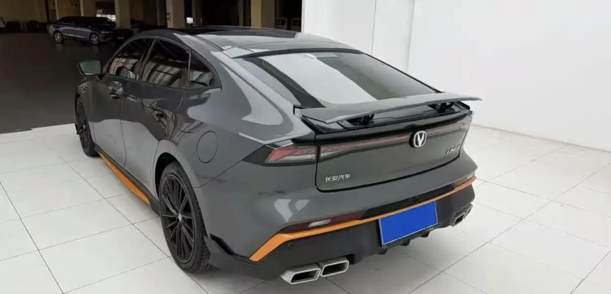 ChangAn 2024 UNI-V 1.5T Distinguished Sports Automatic 6