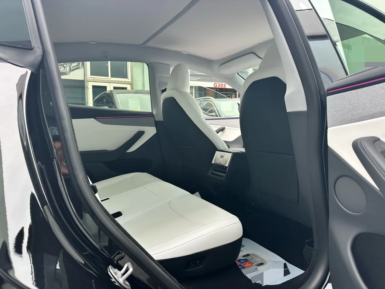Tesla 2025 Model Y Rear Wheel Drive First Edition Automatic Transmission 10