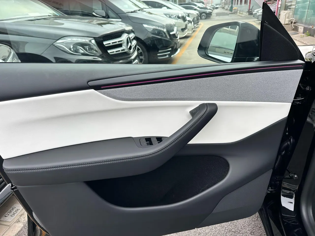 Tesla 2025 Model Y Rear Wheel Drive First Edition Automatic Transmission 4