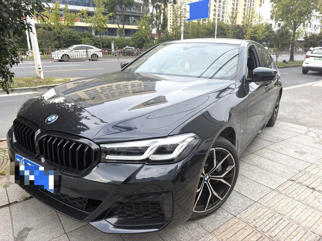 Open image lightbox: BMW 5 Series 2022 530Li 2.0T Exclusive M Sports Suit (Modified) Automatic Gear