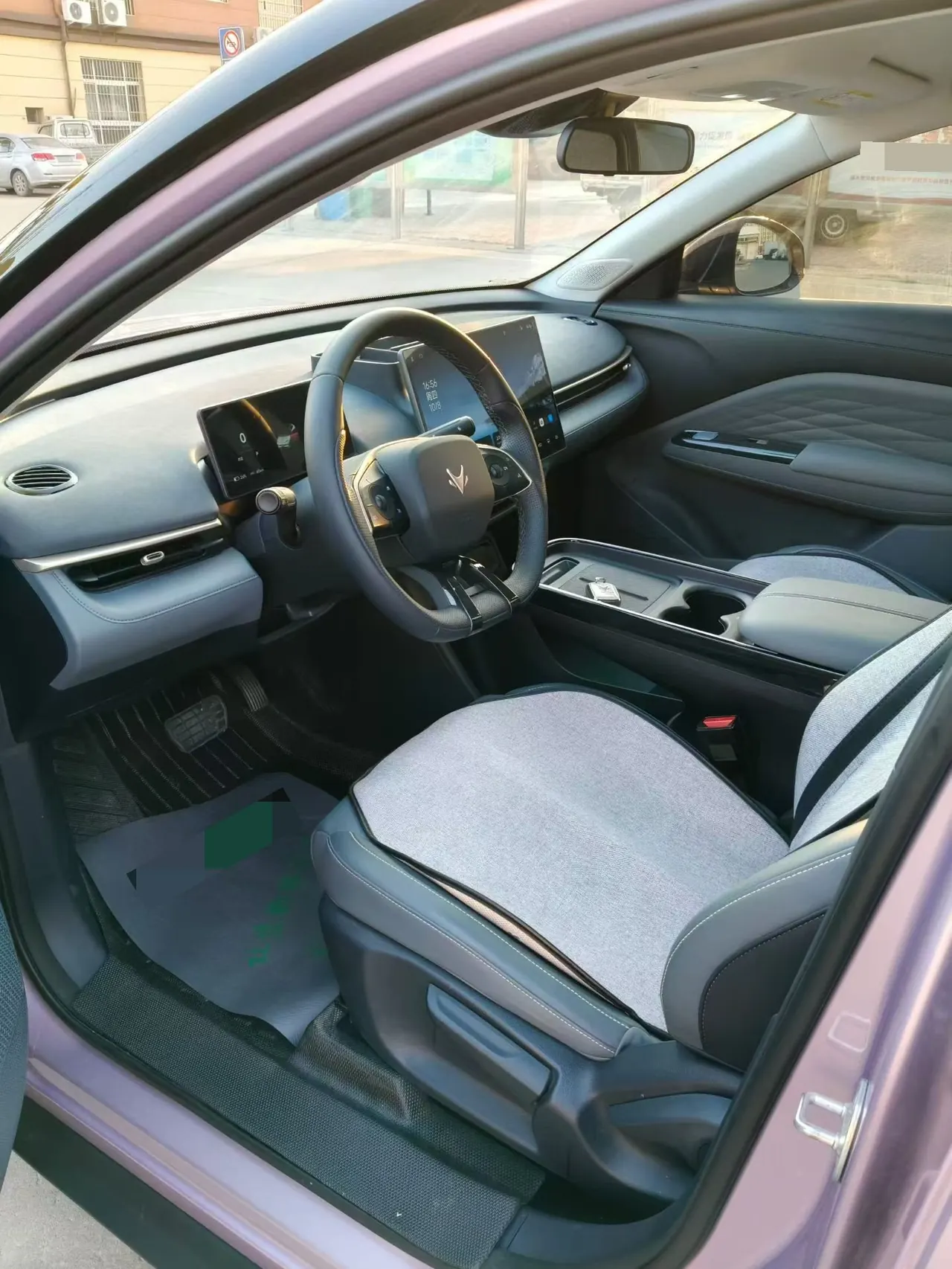 ARCFOX 2025 T 1 320 PLUS automatic gear 4