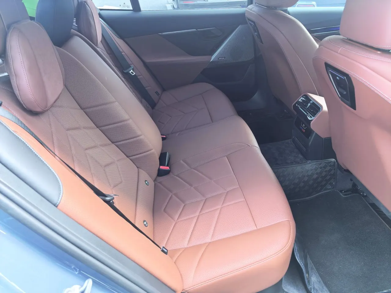 BMW 5 Series 2025 530Li 48V 2.0T Leading M Sports Suit Automatic Gear 4