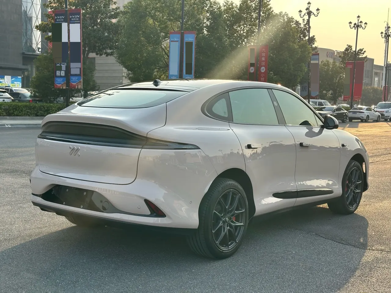 IM 2023 IM LS6 Max Standard Edition Automatic Gear 12
