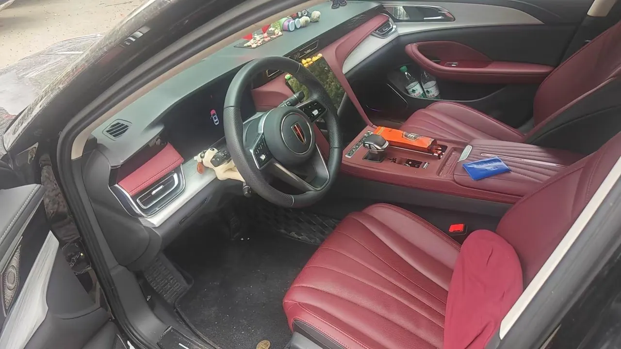 HongQi 2024 H5 2.0T Zhilian Qi Chang Edition Automatic Gear 3