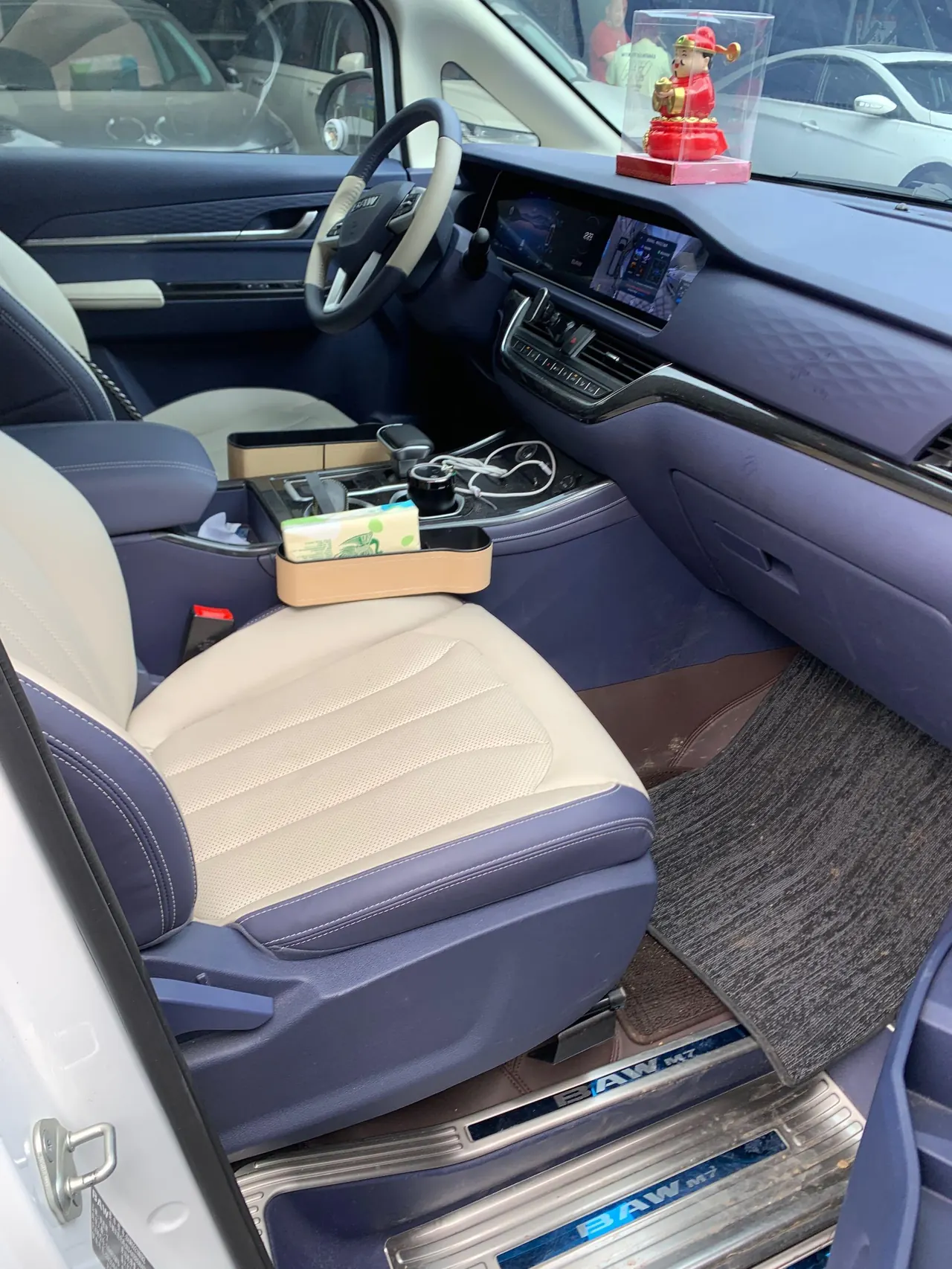 BAIC 2025 Ace M7 2.0 Long Axis Flagship 7-seat Automatic Gear 4