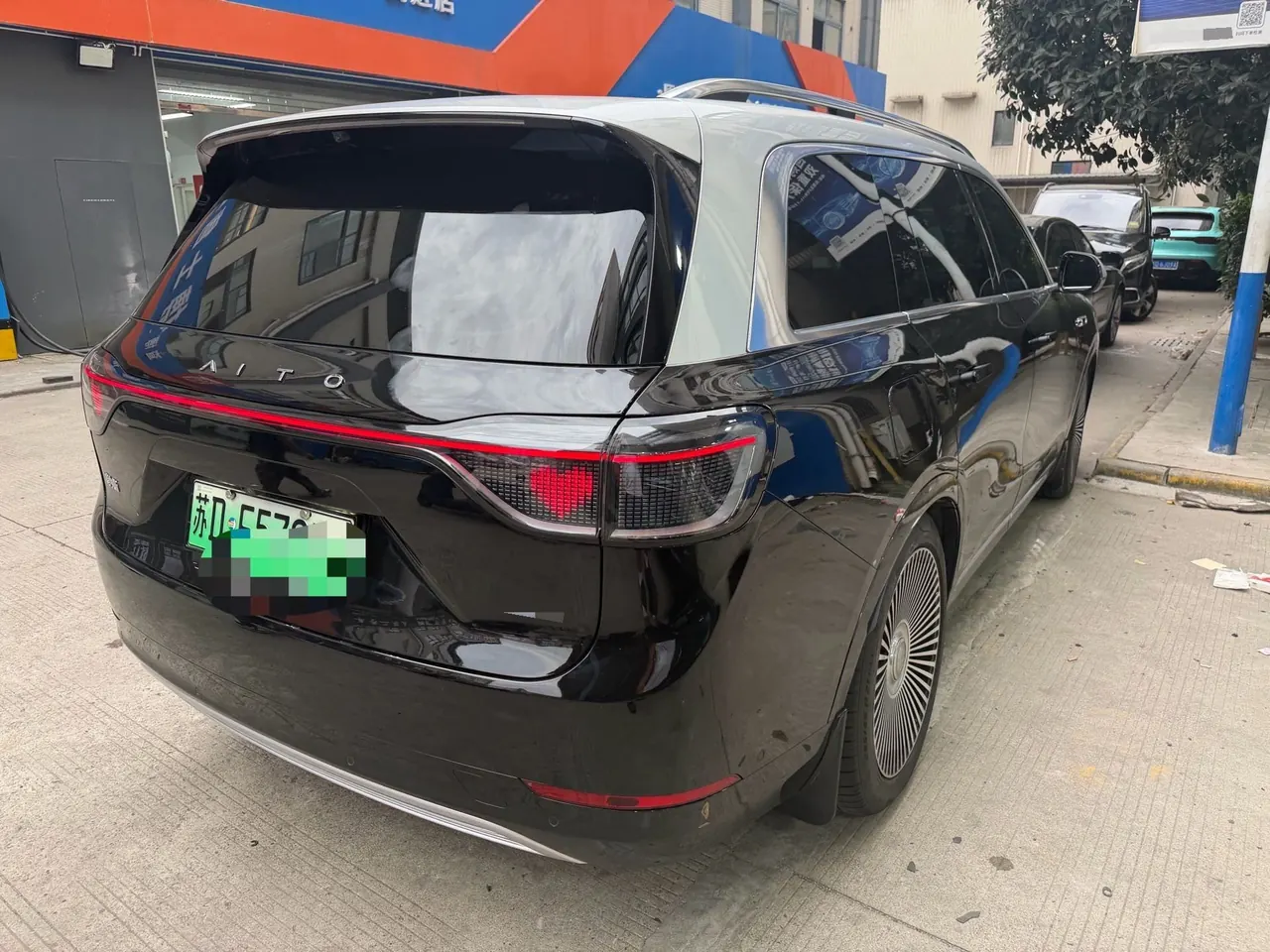 AITO 2024 AITO M9 extended range Ultra 42kWh automatic gear 2