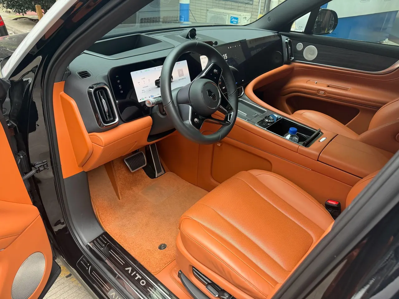 AITO 2024 AITO M9 extended range Ultra 42kWh automatic gear 3