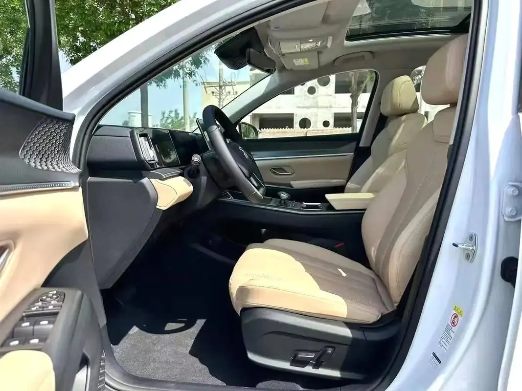 BYD Song Pro New Energy 2025 Song Pro DM-i 1.5 Stepless Smart Driving Edition 115KM Exceed Automatic Gear 2