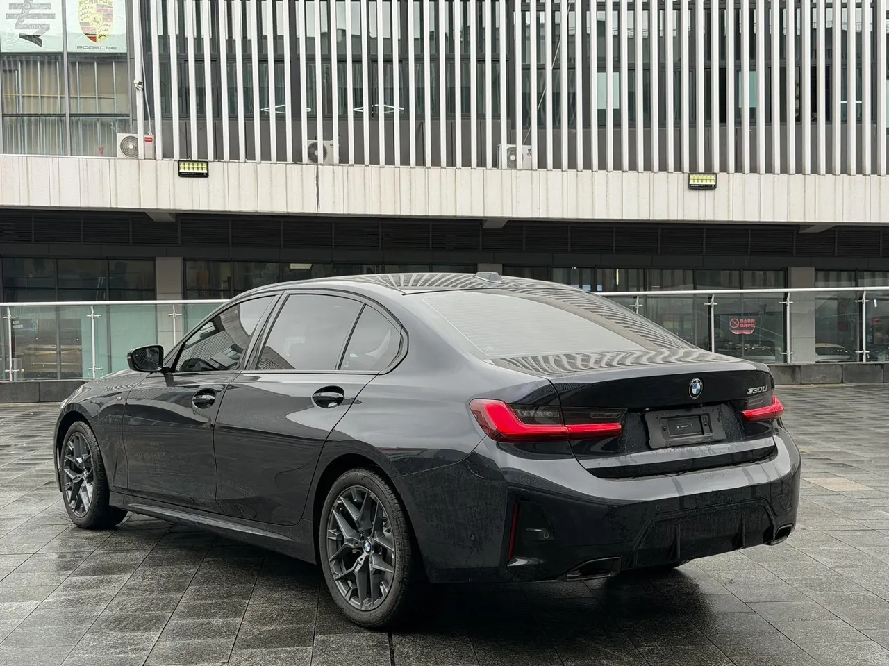 BMW 3 Series 2025 330Li 2.0T M Sports Obsidian Night Suit Automatic Gear 7