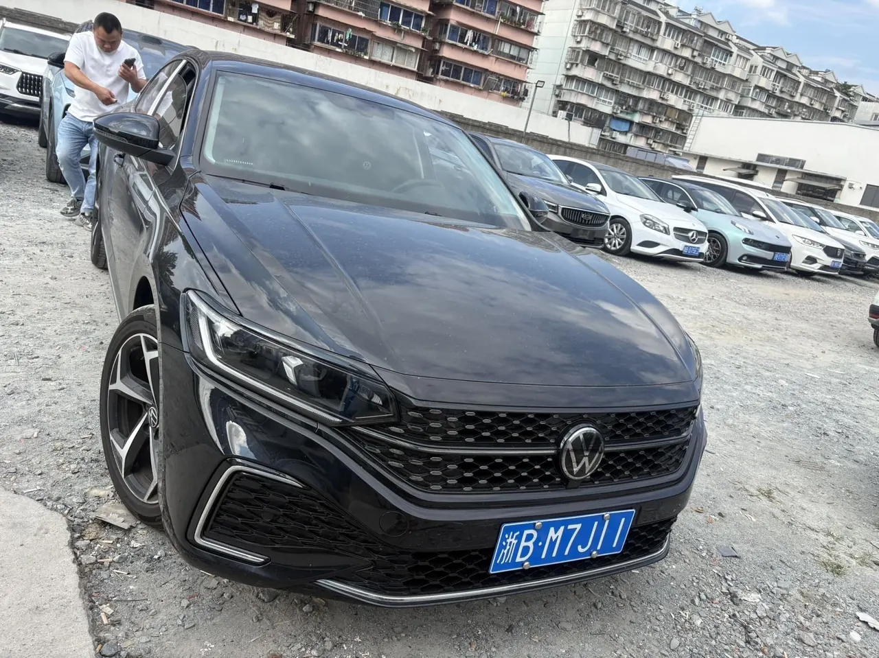 Volkswagen 2024 Passat 2.0TSI 330TSI Star Elite Edition Automatic Gear 2