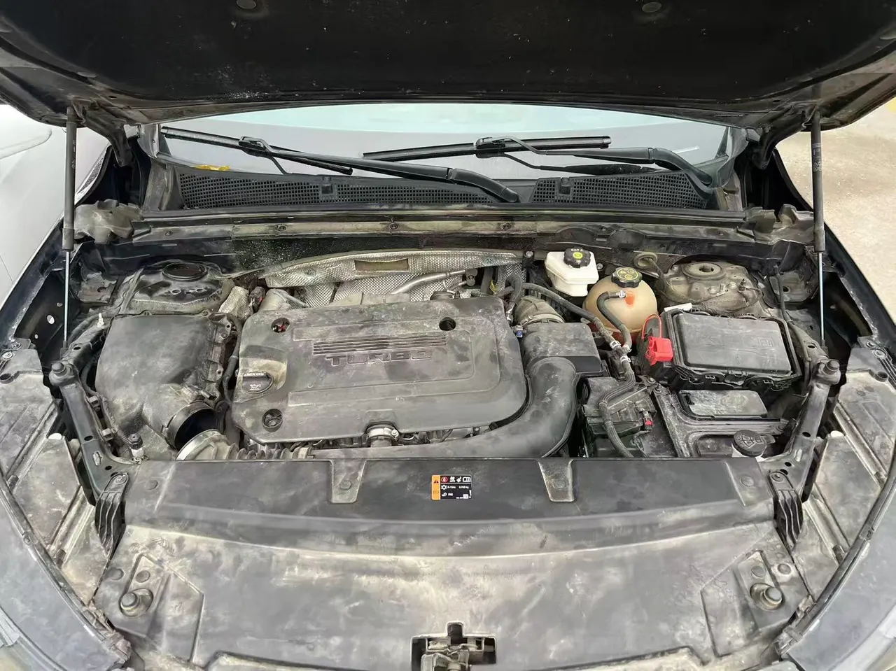 Buick 2022 Angkewei S 48V 2.0T 652T Two-Drive Luxury Automatic Gear 4