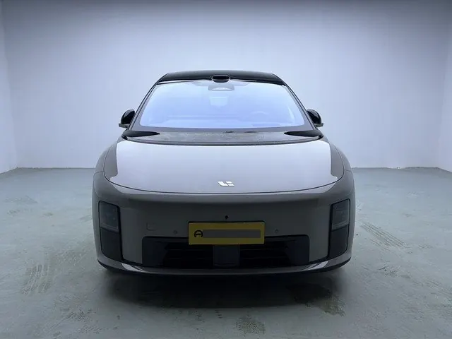 Li 2025 i8 Standard Edition Automatic Gear 2