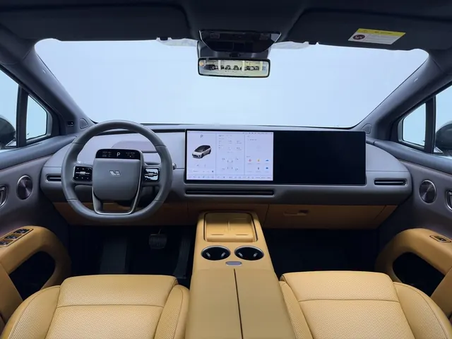 Li 2025 i8 Standard Edition Automatic Gear 6
