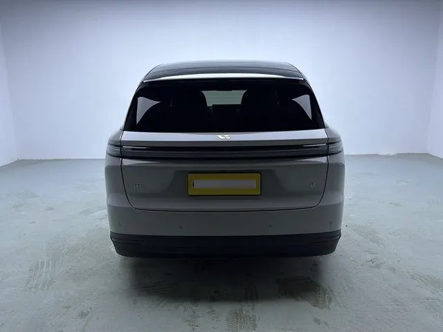 Li 2025 i8 Standard Edition Automatic Gear 9