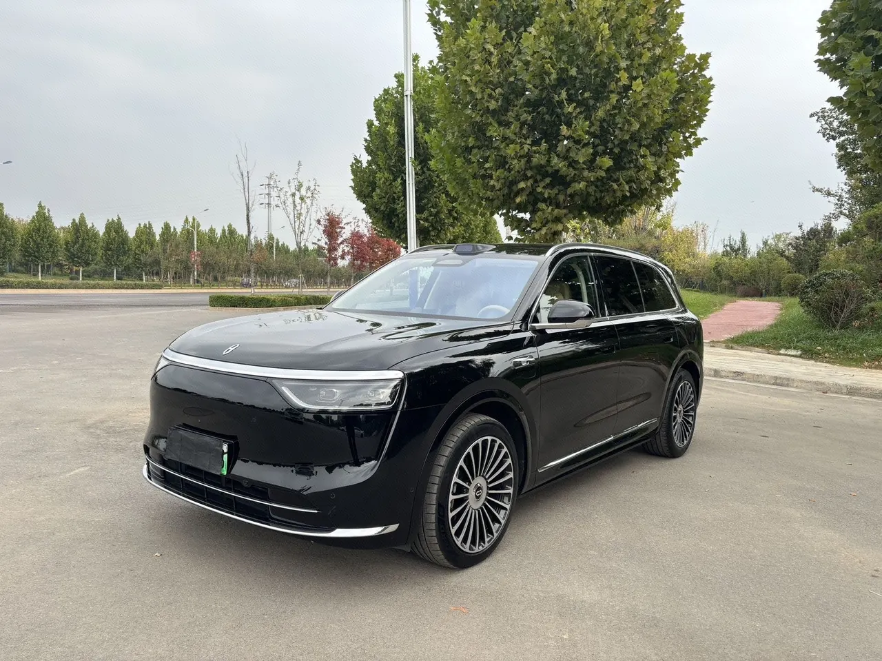 Открыть галерею: AITO 2025 AITO M8 Ultra 53.4kWh 6-seat automatic gear
