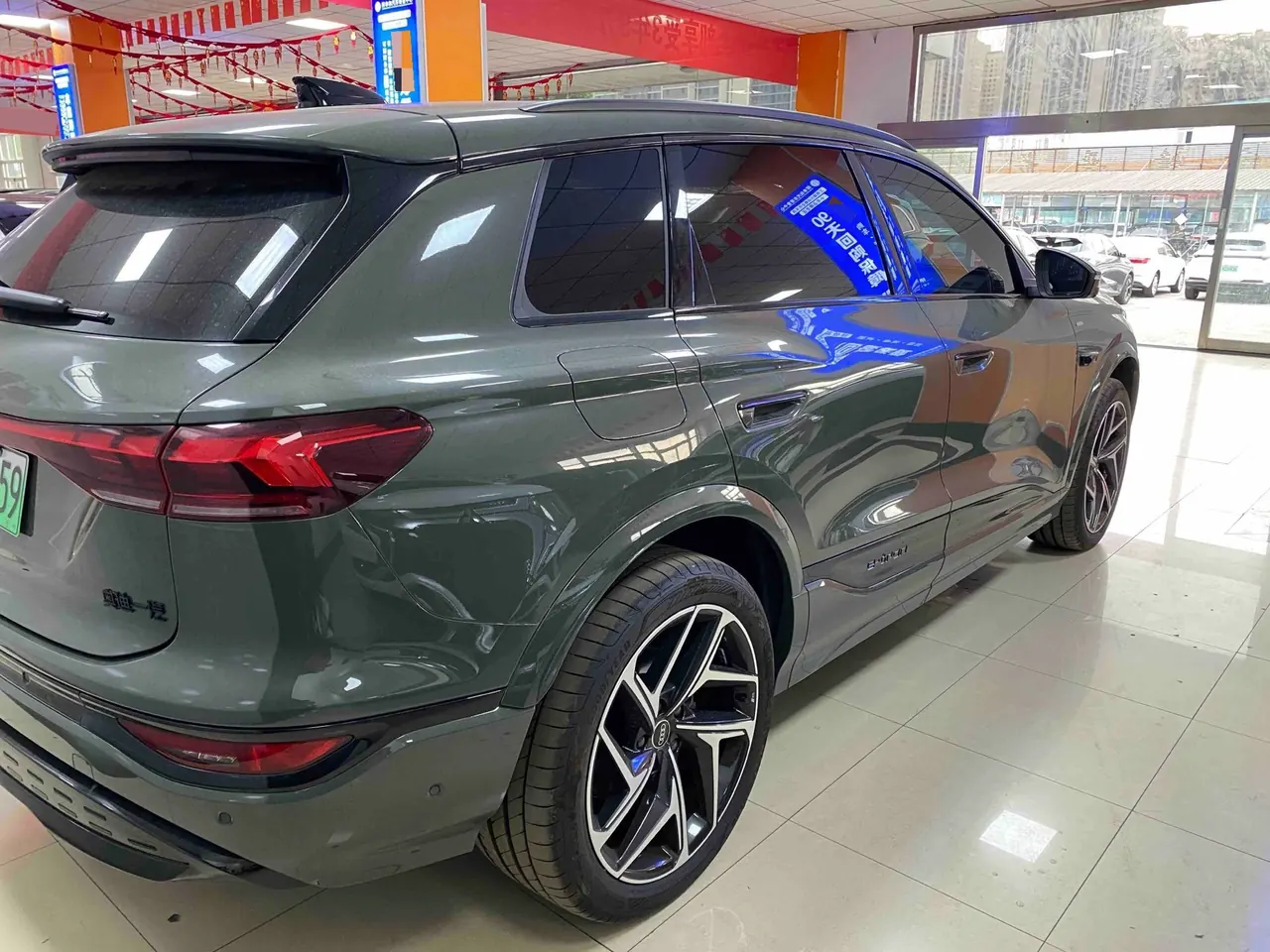 Audi 2025 Q6L e-tron Starter Pilot Edition Automatic Gear 6