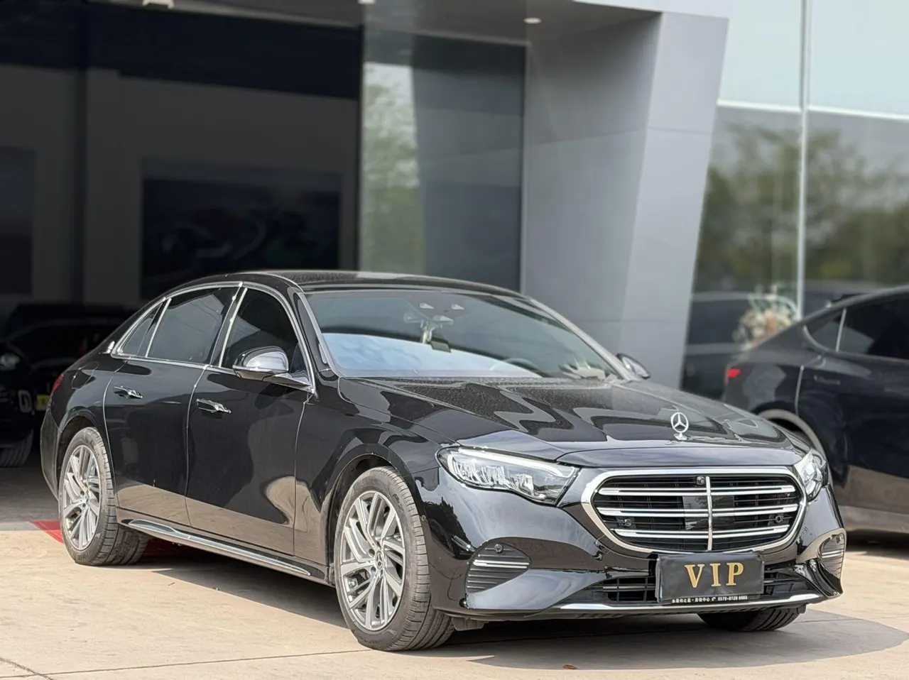 Mercedes Benz E-Class 2025 model E 300 L 48V 2.0T Luxury Edition Automatic 3