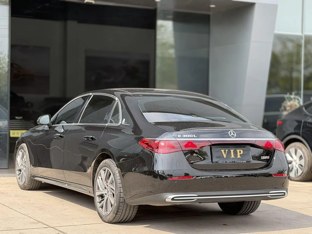Mercedes Benz E-Class 2025 model E 300 L 48V 2.0T Luxury Edition Automatic 5