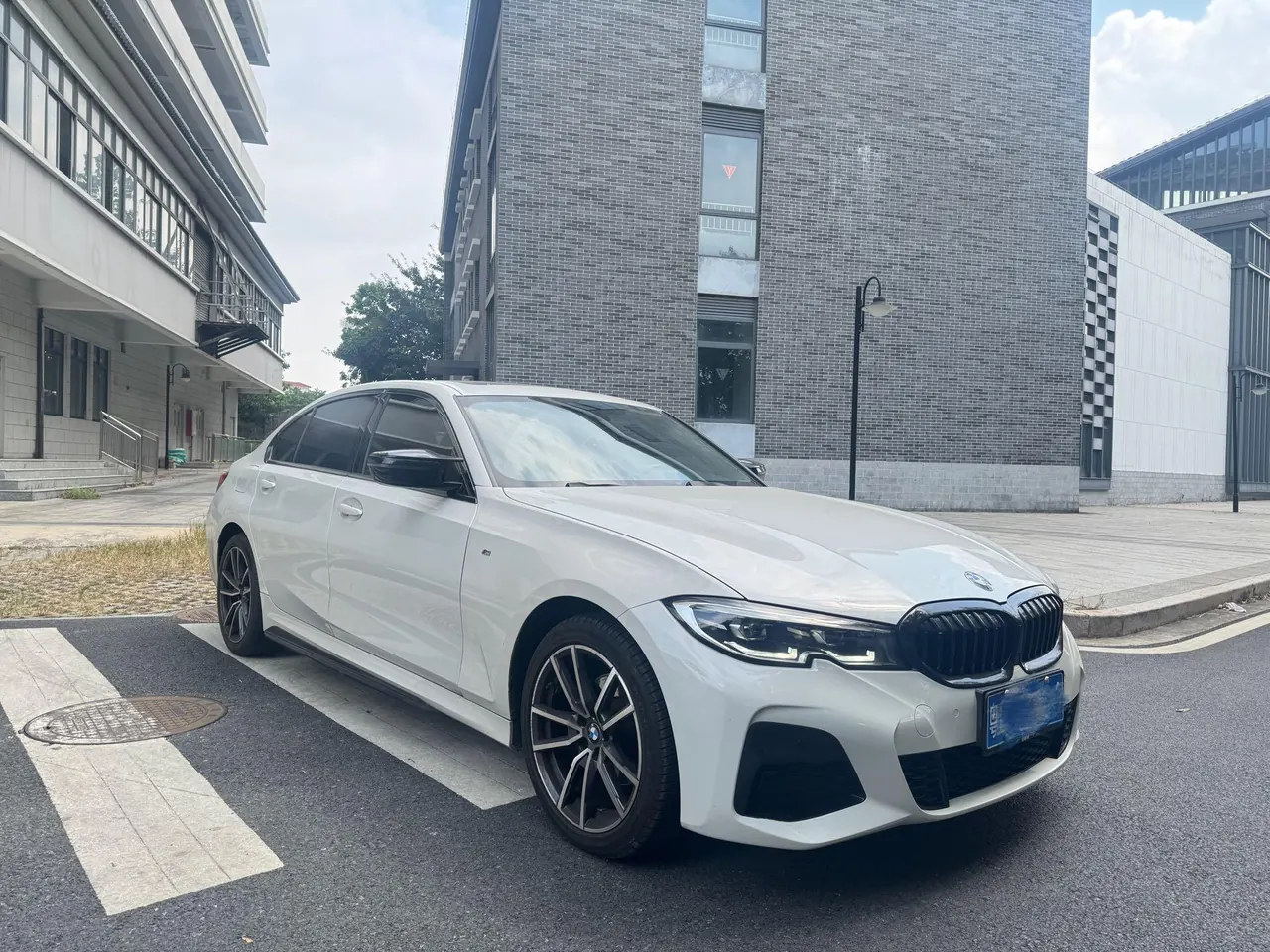 BMW 3 Series 2021 320Li 2.0T M Sports Suit (Modified) Automatic Gear 3
