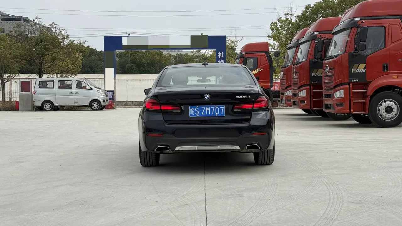 BMW 5 Series 2021 525Li 2.0T Luxury Suit Automatic Gear 5