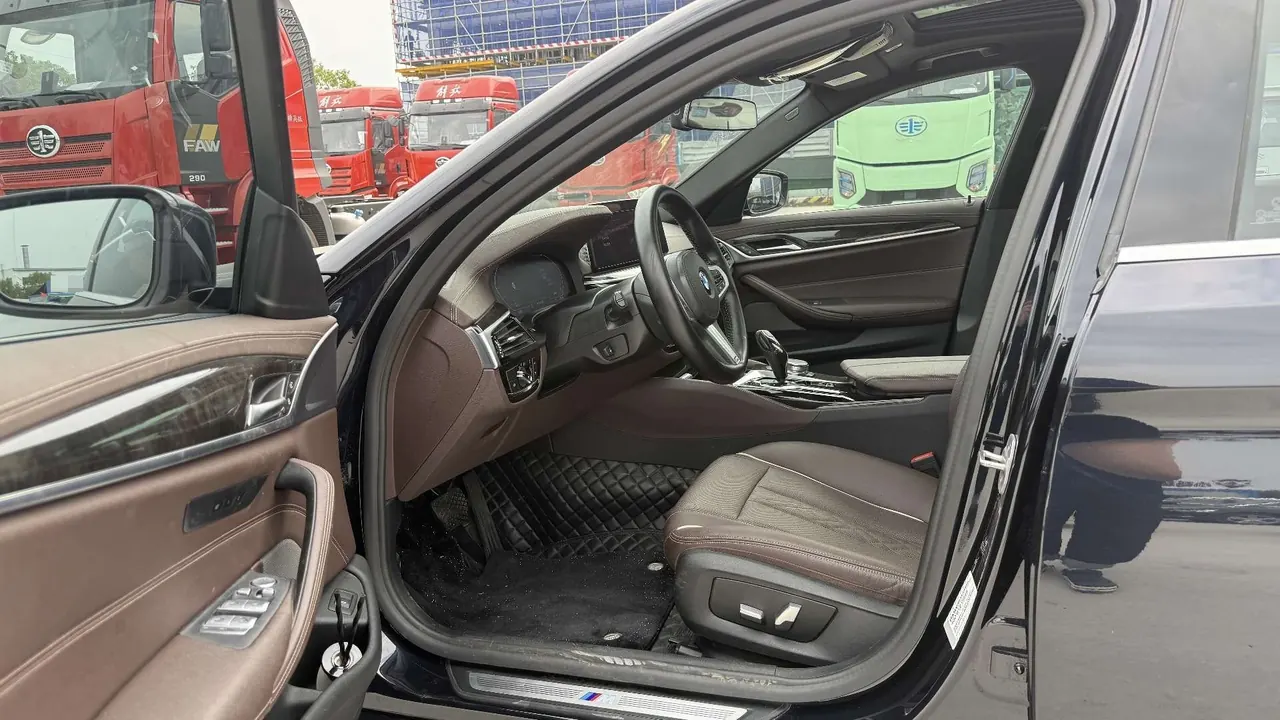 BMW 5 Series 2021 525Li 2.0T Luxury Suit Automatic Gear 7