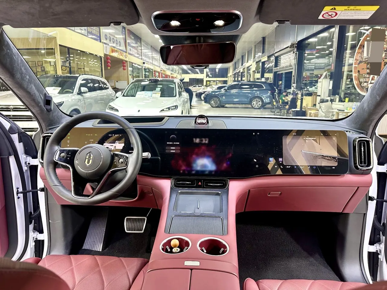 AITO 2025 AITO M8 Max 6-seat long endurance automatic gear 9
