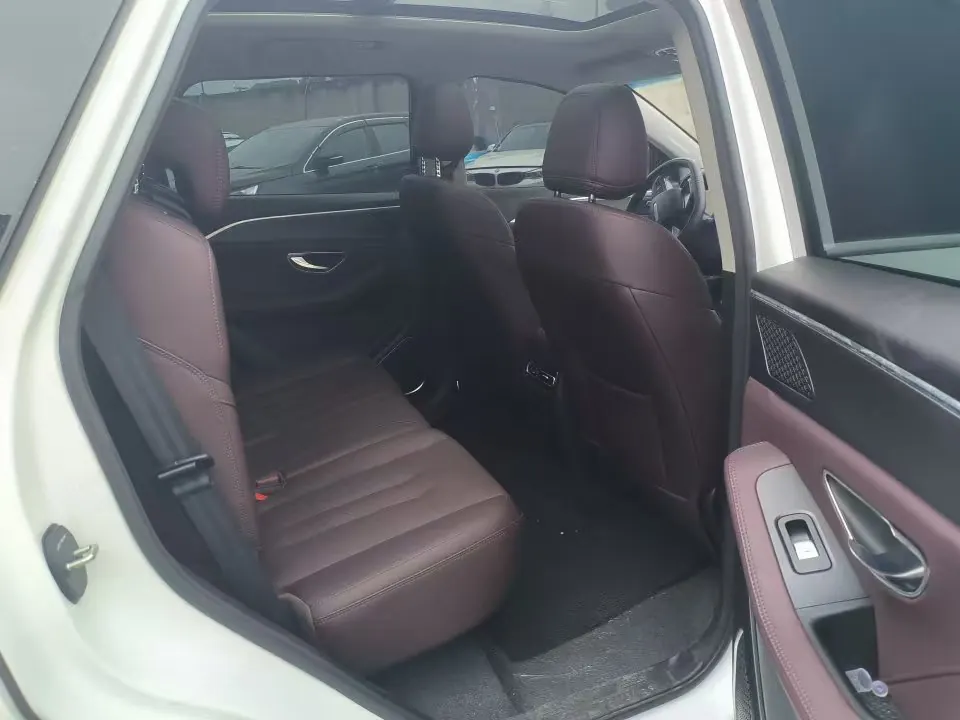 Jetour 2025 X90 PLUS 1.6TD Deluxe Edition 7-seat Automatic Gear 4