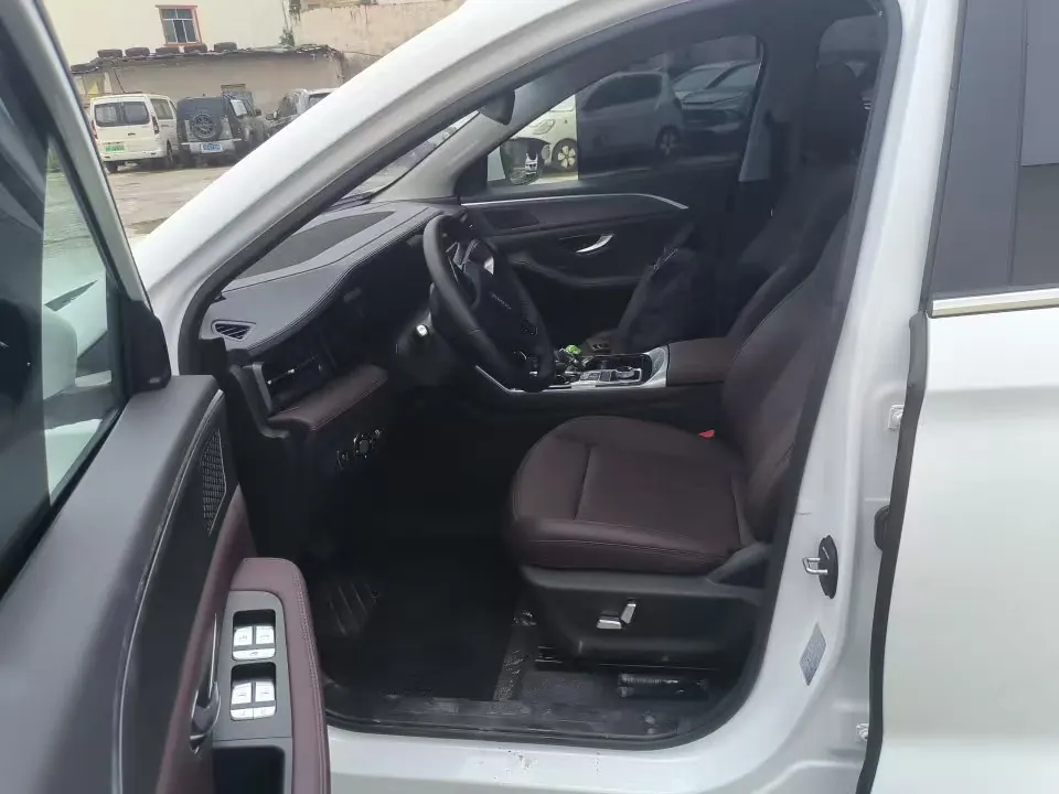 Jetour 2025 X90 PLUS 1.6TD Deluxe Edition 7-seat Automatic Gear 5