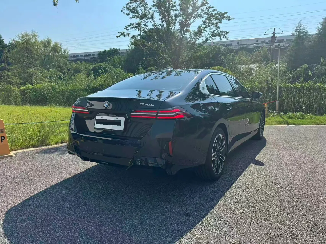 BMW 5 Series 2026 model 530Li 48V 2.0T Leading Edition M Sport Package Automatic 2