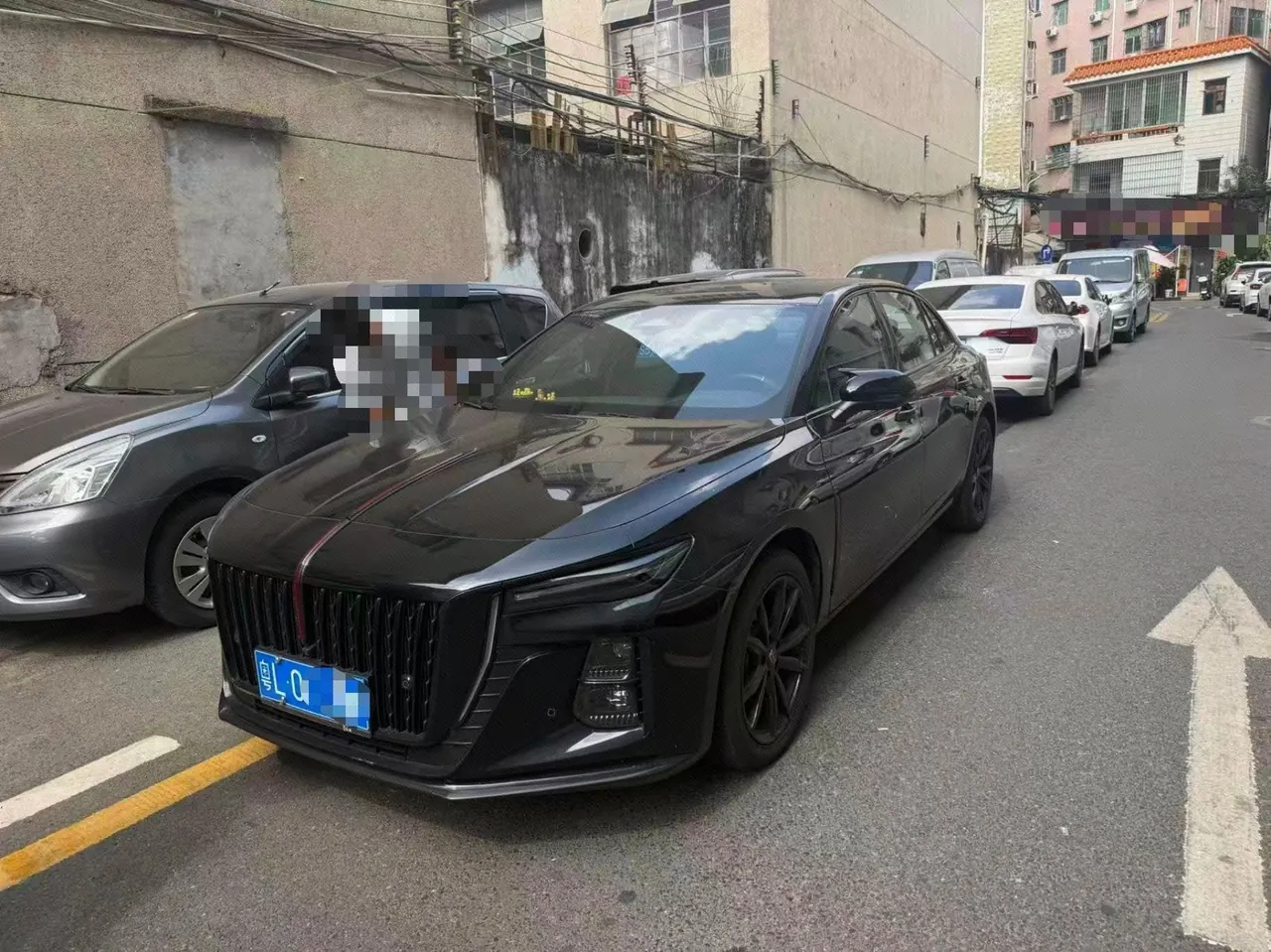 Open image lightbox: HongQi 2025 H5 2.0T Xuan Ying Edition Automatic Gear