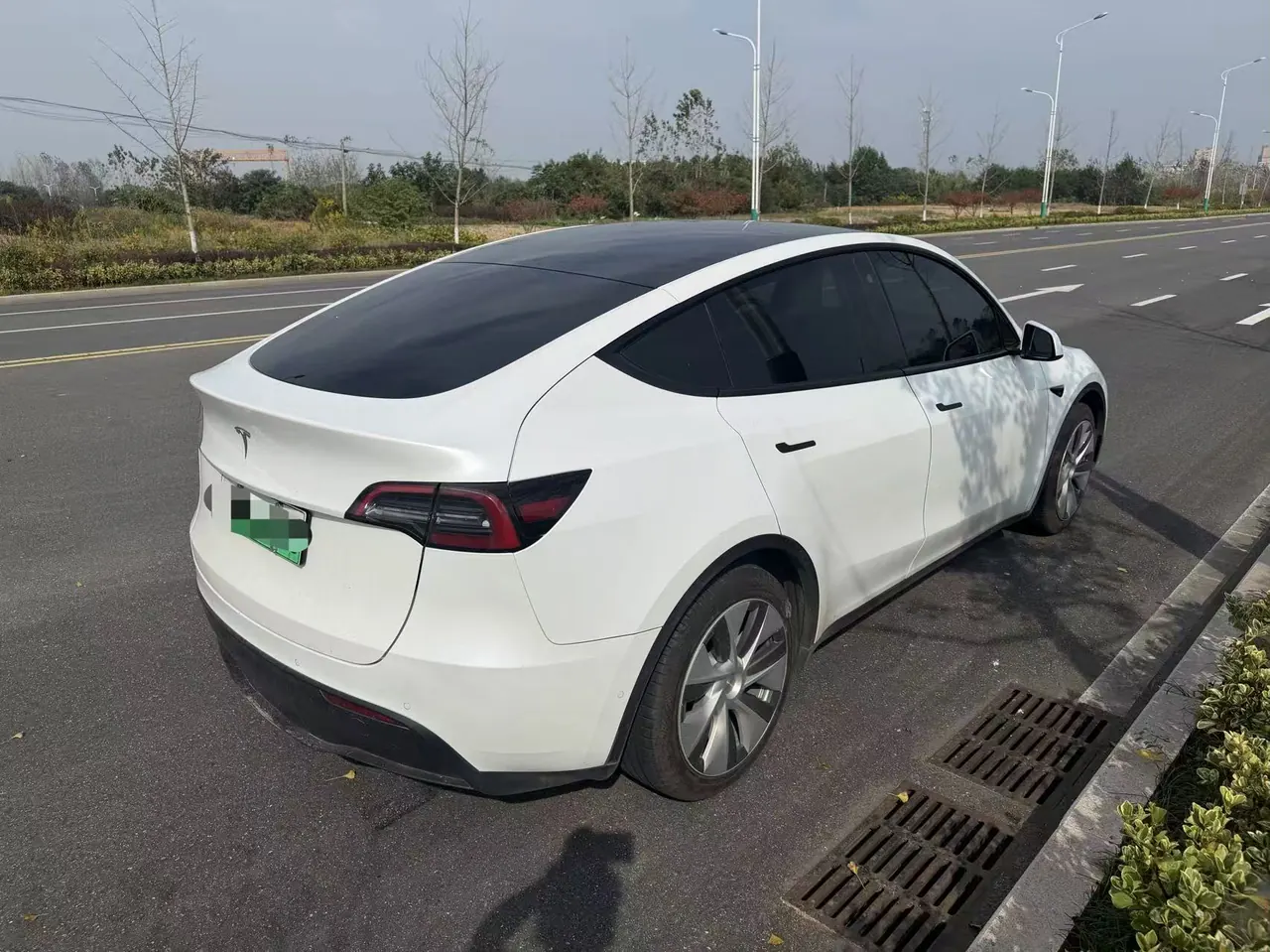 Tesla 2022 Model Y rear-wheel drive version (facelift) automatic gear 7