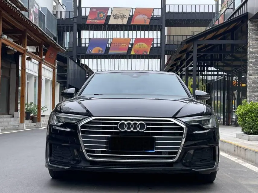 Audi 2022 A6L 2.0TFSI 40TFSI Deluxe Dynamic Automatic 3