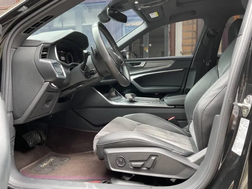 Audi 2022 A6L 2.0TFSI 40TFSI Deluxe Dynamic Automatic 4