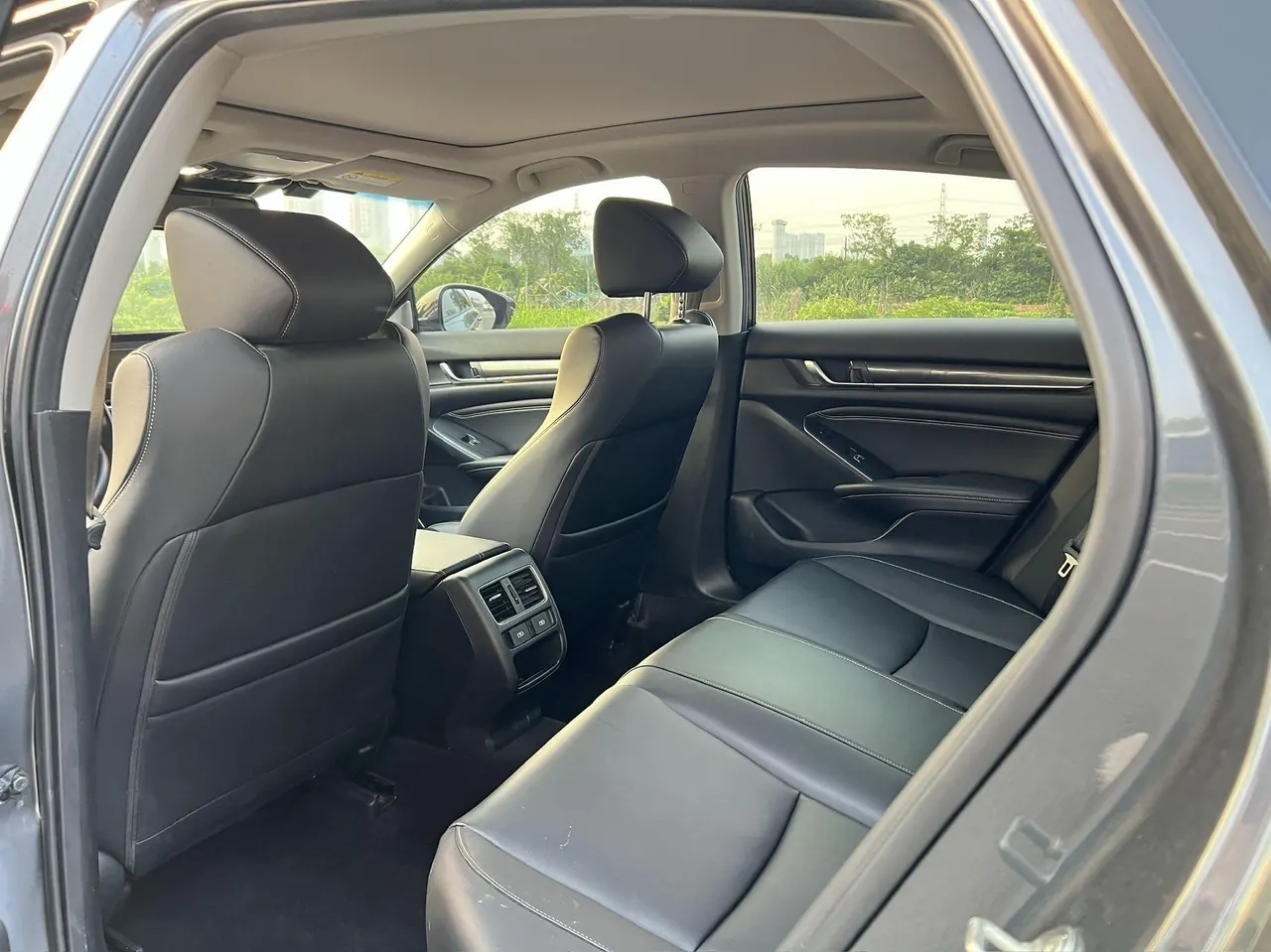 Honda 2022 10th Generation Accord Hybrid 2.0 Stepless Magic Night Reed Edition Automatic Gear 6