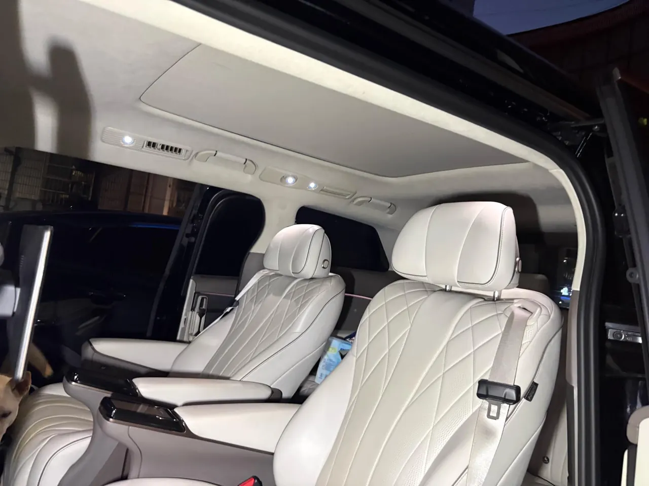 Denza 2022 Denza D9 DM-i 1.5T stepless 970 four-wheel drive flagship automatic gear 5