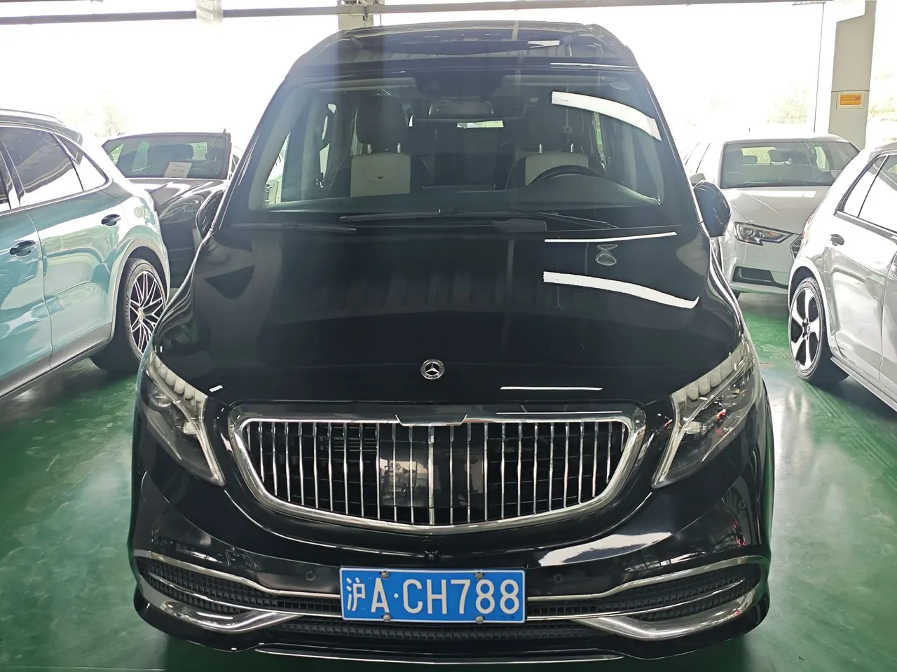 Mercedes Benz V 2021V 260 L 2.0T Premium Edition Automatic Gear 3