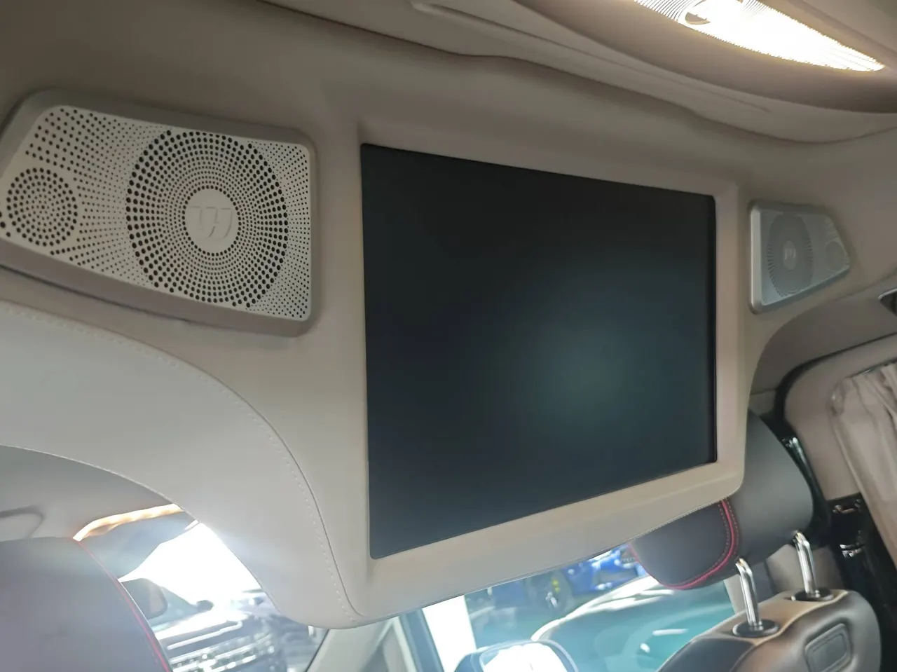 Mercedes Benz V 2021V 260 L 2.0T Premium Edition Automatic Gear 9